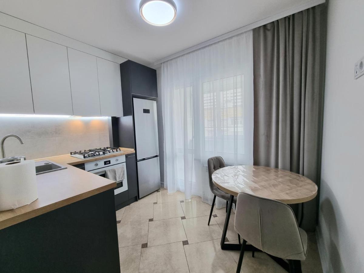 Negruzzi Bd, One Bedroom Apartment Chişinău Eksteriør billede